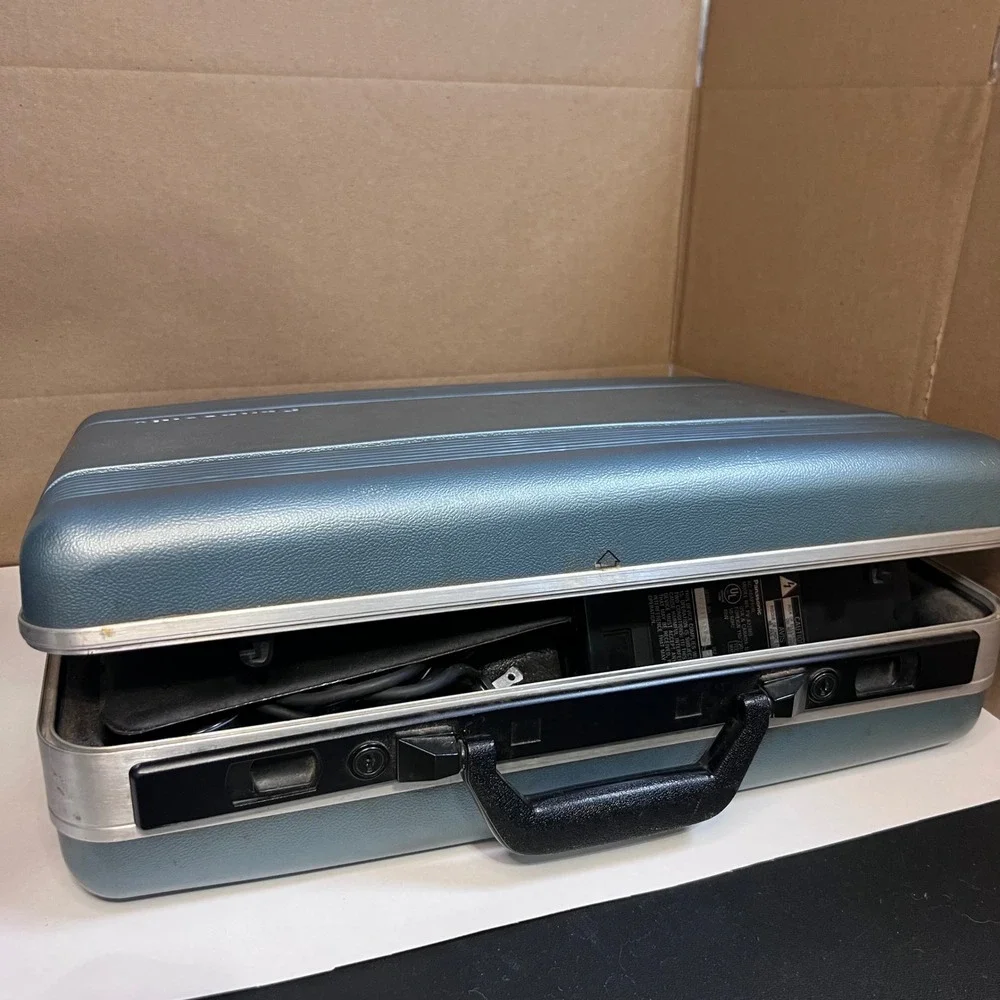 UNTESTED Panasonic OmniMovie VHS HQ Camcorder‎ PV-320 VTG Video Camera with Case